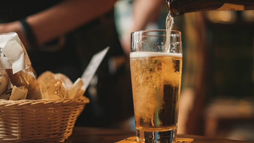 Jak využít pivo při vaření? Hodí se na křupavé těstíčko, ale i do moučníků Jak využít pivo při vaření? Hodí se na křupavé těstíčko, ale i do moučníků