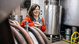 Recepty likérů Jenčíka a jeho dcer se neženou za módou, ale za chutí, co vás vrátí domů