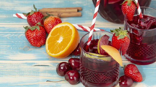 Sangria je nejlepší drink pro horké letní večery: Připravte si ji jako Španělé