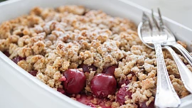 Jak na dokonalou drobenku na koláče: Poměr 2:1:1 funguje perfektně, ale vyplatí se znát ještě pár fíglů