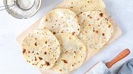 Domácí tortilly si připravíte z pouhých 5 surovin. Od kupovaných je nerozeznáte