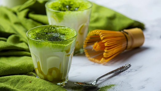 Mango matcha latté: Trendy nápoj z kaváren i sociálních sítí dodá energii a na léto je jako dělaný