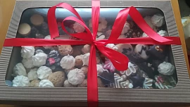 Ceny cukroví 2023: Na internetu od 400 Kč za kilo, v cukrárně Dolce u Pohlreicha dáte za kilogram 2127 Kč