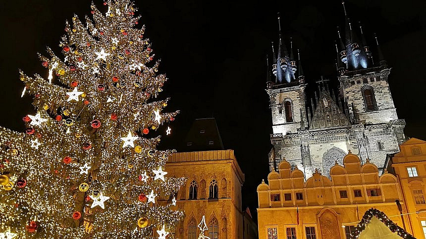 Adventní trhy letos nebudou chybět ani na Staroměstském náměstí.
