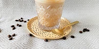 Vyzkoušeli jsme tahini kávu: Nejnovější kávový hit válcuje i matcha latté – a chutná překvapivě dobře