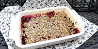 Ovoce ukryté pod křupavou vrstvou. Švestkový crumble zvládnete raz dva, maková drobenka mu dodá šmrnc