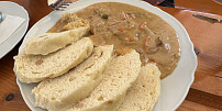 Vydali jsme se otestovat restauraci U Jelena z Pohlreichova Ano, šéfe! Kupované knedlíky opět nenadchly