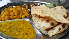 Nejlepší chlebové placky jsou ty z Indie: Vyzkoušejte roti, naan, papadam a parathu