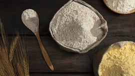 Víte jakou mouku dát do bramboráku a kterou zvolit při pečení bábovky? Otestujte své znalosti