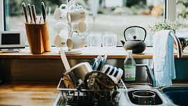 5 tipů, jak vyčistit kuchyňský odpad i bez instalatéra snadno a bez speciálního náčiní