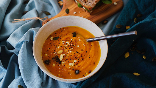 9 nejlepších podzimních polévek pro zahřátí: Dáte si dýňovou, mrkvovou nebo cibulačku?