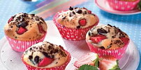 Jen 20 minut v troubě a máte jahodové muffiny, po kterých se doma jenom zapráší