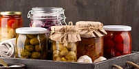 Letní kvíz o zavařování: Zjistěte, jestli znáte důležité zásady dřív, než se pustíte do kompotů nebo okurek