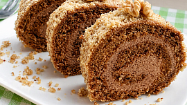 Jak na nejjemnější ořechovou roládu, která nikdy nepraskne: Důležité je držet se několika rad