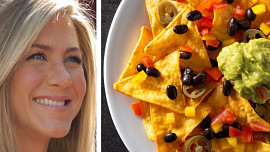 Jídelní rozmary slavných: Jennifer Anistonová ráda vaří, miluje těstoviny carbonara a neodolá těmto křupavým tacos