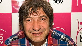 Připomeňte si legendární Babicovy hlášky: Mozzarella bez zápachu, japonskej šafrán i tvrdý játro asi nikdy nezestárnou!