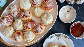 Bezchybné langoše ze 3 surovin a bez kynutí: Jogurtové těsto zvládne připravit i dítě