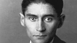 Franz Kafka byl vegetarián, miloval čočku nakyselo a zelenou špaldu. Každé sousto dvaatřicetkrát žvýkal a zemřel hlady
