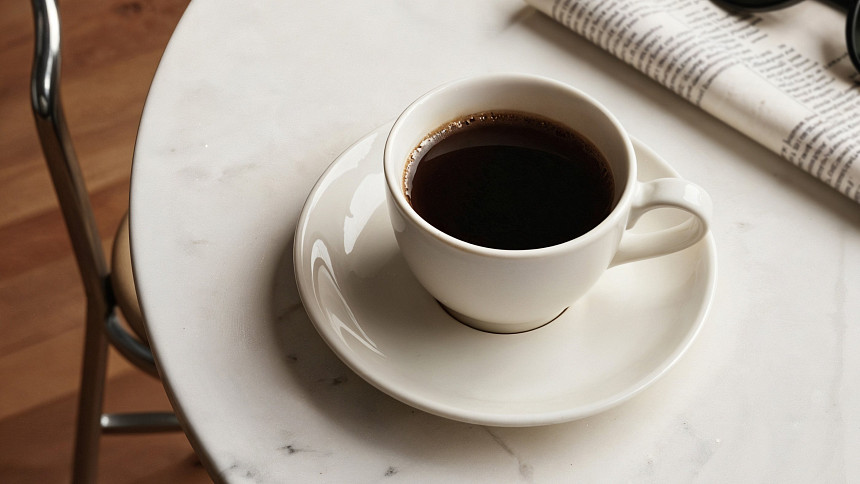 V Itálii vznikla podivná móda přidávat do kávy zvláštní ingredienci: Doma ji používáte spíš do salátů