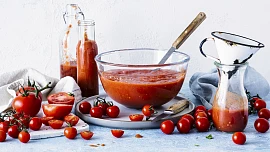 Domácí kečup podle šéfkuchaře Miroslava Mahela: Nechybí v něm badyán, překvapuje řepa, kapie nebo jablka