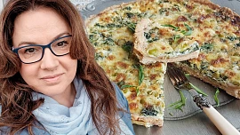 Holka u plotny: Tenhle slaný koláč se špenátem, smetanou a sýrem chutná i králi, vůbec se tomu nedivím