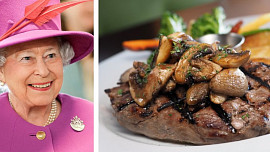 Jídelníček královny Alžběty II.: Snídá uzeného sledě, večeří  gaelský steak a miluje čokoládový dort!