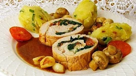 Jak zužitkovat celou krůtu a ušetřit? Pečený krůtí krk a biskup patří mezi gurmánské speciality