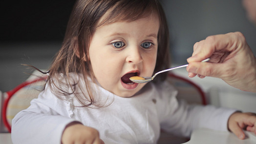 Nebezpečná dětská výživa obsahuje jed na krysy: Zboží je staženo z prodeje, výrobce hovoří o úmyslné otravě