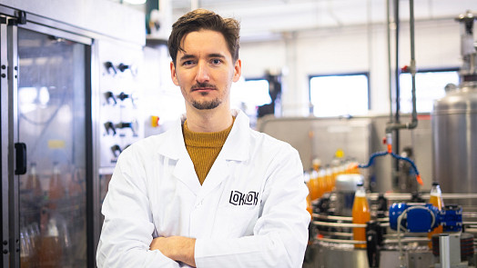 V dětství se kombuchy bál, v Austrálii se do ní zamiloval a v Čechách z ní Michal Ďuriník vytvořil šampaňské bez alkoholu