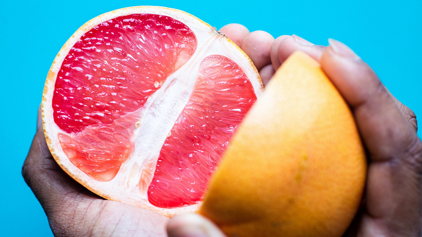 Grapefruit jako zdroj vitamínů není vhodný pro každého. Proč ho nikdy nejíst s cukrem?