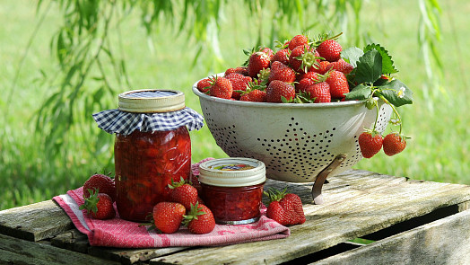 Jahodová klevela jako od babičky: Na vynikající alternativu zavařeniny stačí jen dvě ingredience a skvěle ochutí lívance