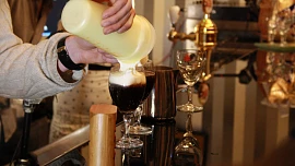 Irskou, nebo tureckou? Vyznejte se v druzích kávových nápojů jako profesionál