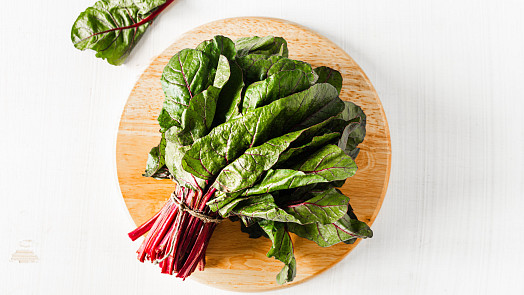 Mangold jako hvězda kuchyně: Roste skoro pořád a překvapí zajímavou chutí i všestranností