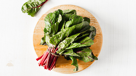 Mangold jako hvězda kuchyně: Roste skoro pořád a překvapí zajímavou chutí i všestranností