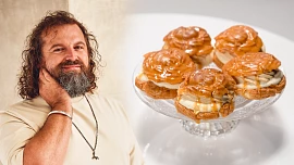 Větrníky podle Josefa Maršálka: Božskou chuť mají díky karamelové a žloutkové šlehačce i speciálně připravované cukrové polevě