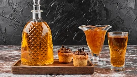 Domácí medovina krok za krokem: Oblíbený hříšně sladký a voňavý nápoj si snadno připravíte i doma