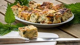 Rychlá velikonoční nádivka jako od maminky: Voní bylinkami i máslem a díky tomuto postupu je raz dva hotová