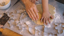 Jak dlouho vydrží pečicí papír a jaký zvolit, aby se dal na pečení využít opakovaně? Všímat si musíme hlavně gramáže