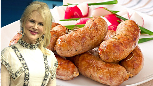 Jídelní rozmary slavných: Nicole Kidmanová vařit neumí, klobáskám s kari omáčkou a chlebem ale nikdy neodolá