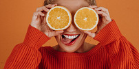 Pomeranče jsou kříženci mandarinky a pomela. Díky Maurům je známe už tisíc let