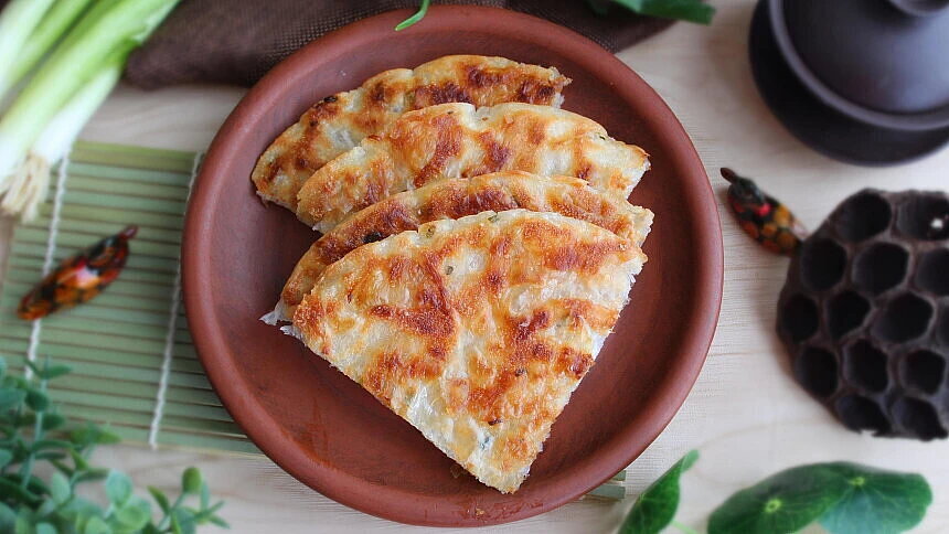 Osúch aneb Valašský langoš: Recept na tradiční pečenou placku s česnekem nezklame