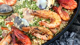 Letem středozemním kulinárním světem: Dáte si bulharskou musaku nebo řecký salát tzatziki?