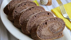 Úžasně čokoládová pařížská roláda: Tento moučník okouzlí každého, příprava přitom není vůbec složitá