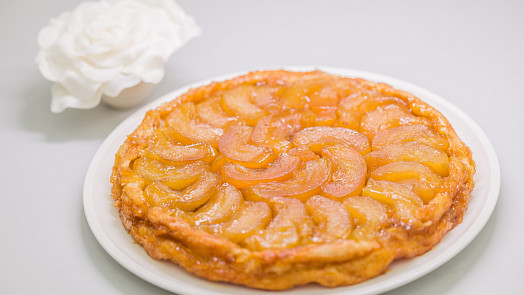 Peče celá země: Jak na obrácený jablečný koláč tarte tatin? Podle Josefa Maršálka jsou důležité tyhle tři kroky