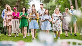 Zákulisí Peče celá země: Jak vypadá natáčení populární soutěže, kdo peče za porotce a kam mizí všechny dobroty