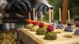 Jarní Apetit piknik nabídne skvělé jídlo i osobnosti kulinářského světa. Zamíří na něj Maršálek, Punčochář i vítěz Peče celá země