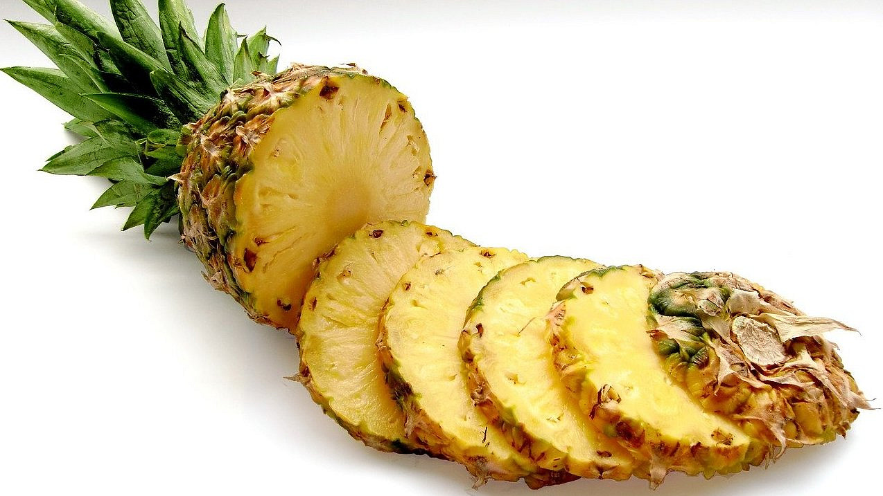 Co delat kdyz pali jazyk po ananasu?