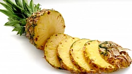 Ananas je exotika dostupná i v zimě. Proč nás po něm ale štípe jazyk?