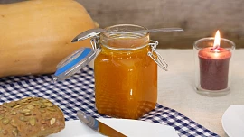 Udělejte si dýňové máslo! Tato dokonalá pomazánka se hodí na palačinky i do těstovin