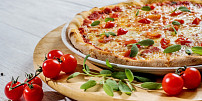 Pizza podle Masterchefa potřebuje omáčku z čerstvých rajčat, buvolí mozzarellu a pár facek!